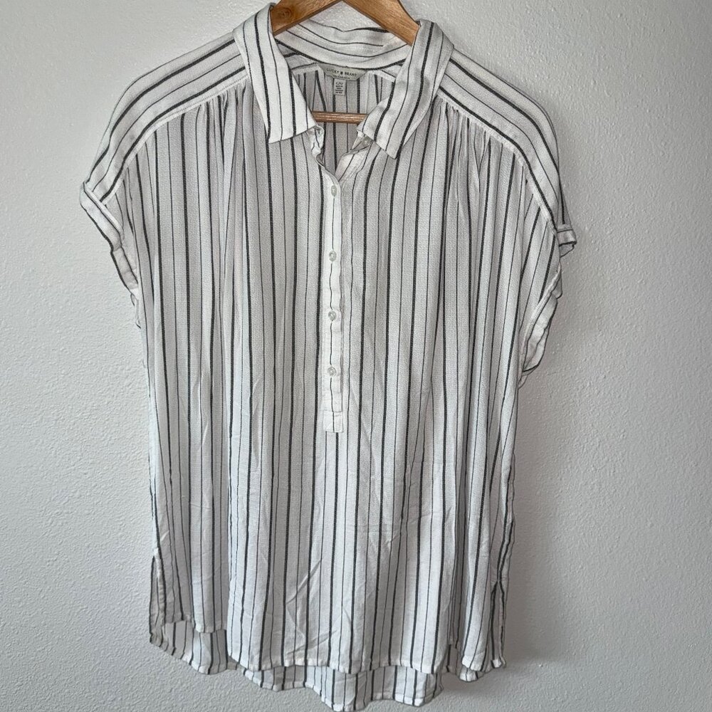 Lucky Brand Gray White Striped‎ Lightweights Blouse Size L
